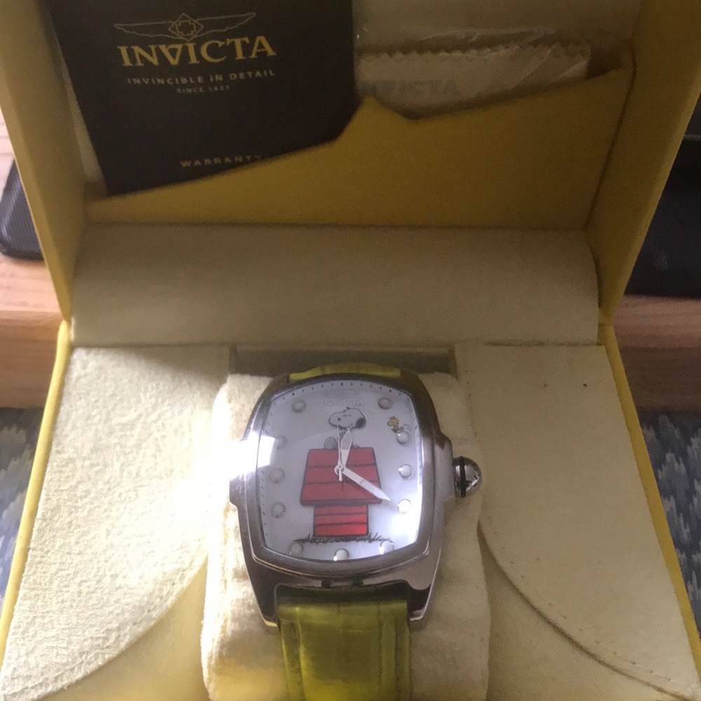 Invicta watch. Snoopy